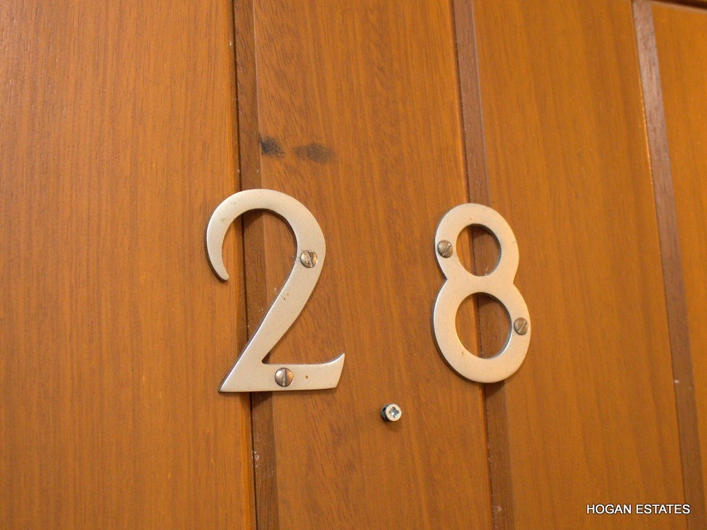 28 Priorsgate