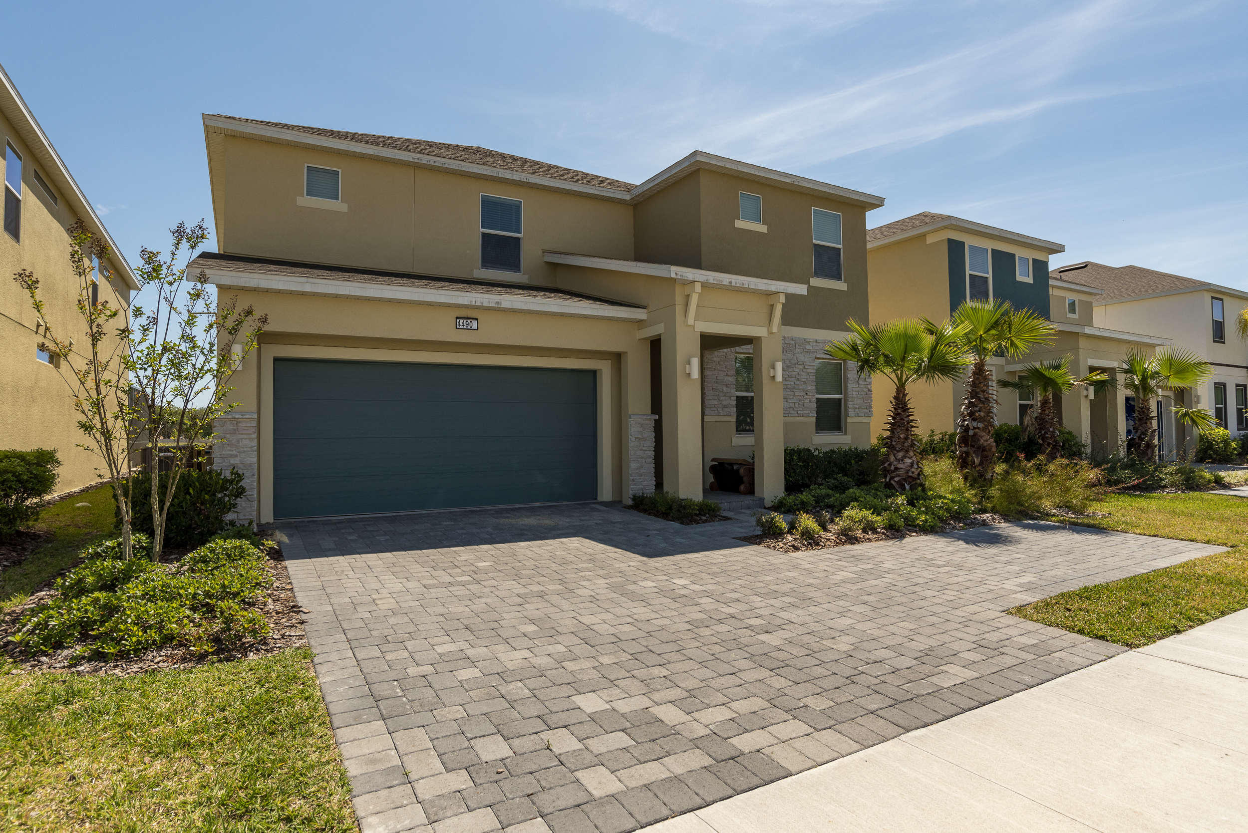 8 Bedroom Villas
